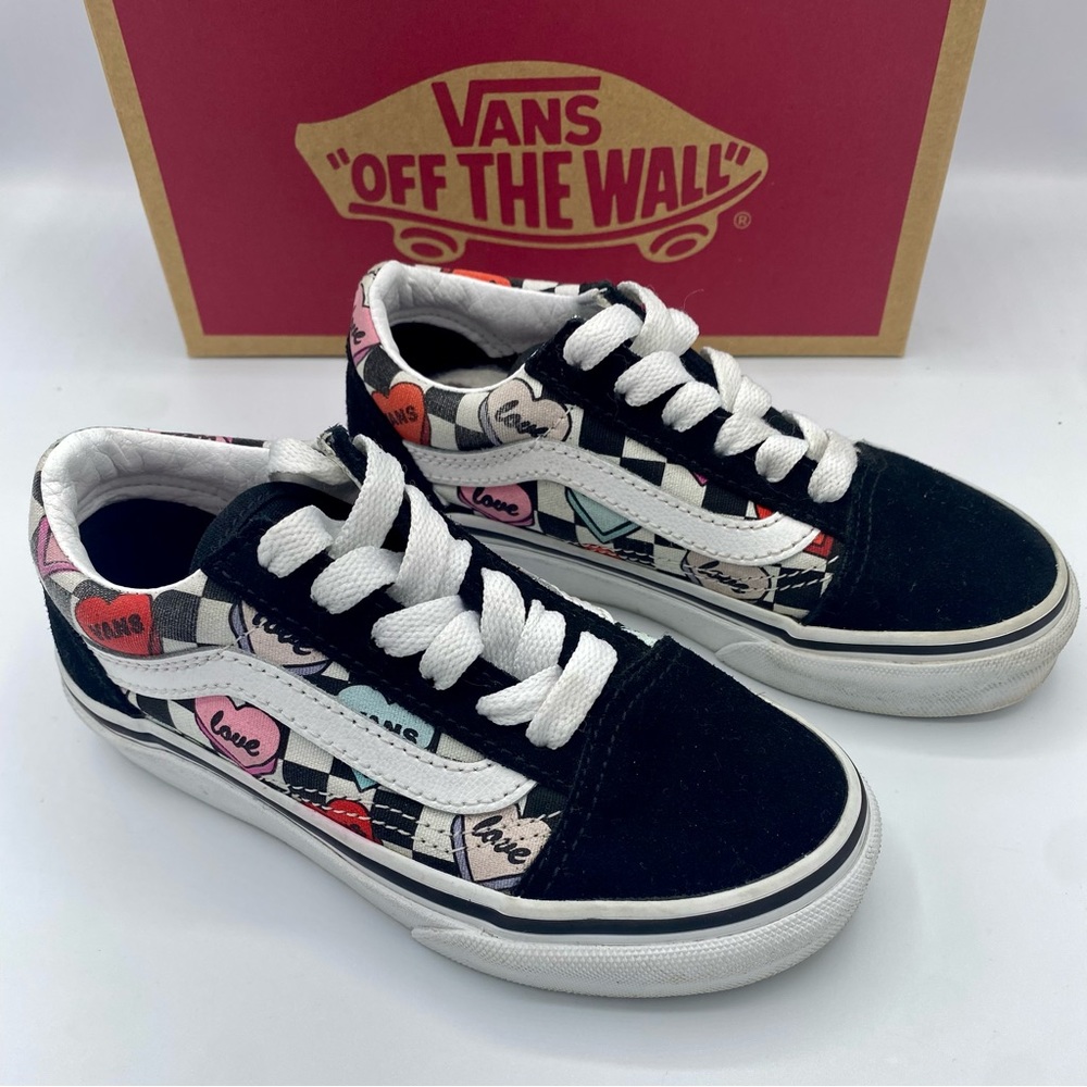 ❌Sold❌ VANS Old Skool Candy Heart Sneakers Size 11 toddlers